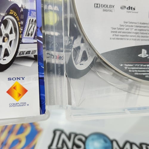 PS3 gran turismo 5 academy edition يوجد ضرر بالعلب...