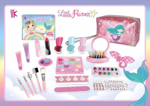 شنطة مستحضرات تجميل مكون من مكياج ومانيكير