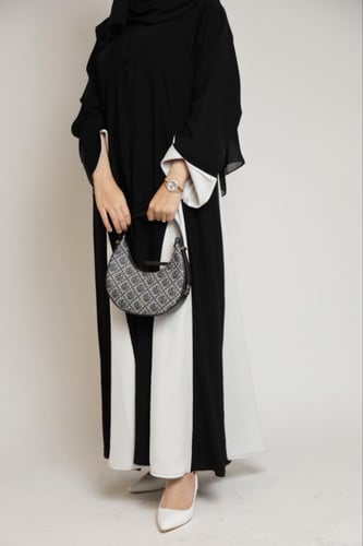 عباية سُكينة