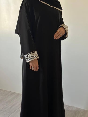 عباية اكليل