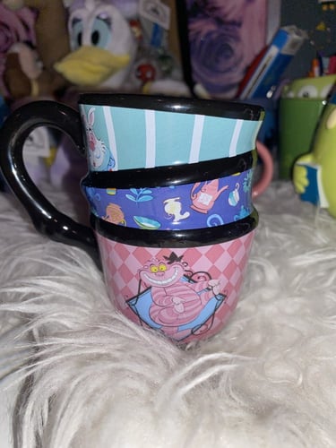 مق | كوب اليس في بلاد العجائب