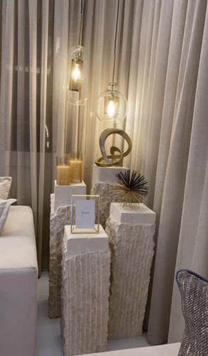 استاند حجر طببعي + نحت