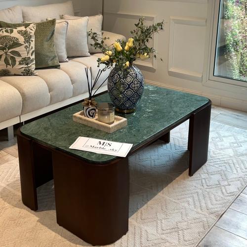 طاولة قهوة بتصميم أنيق