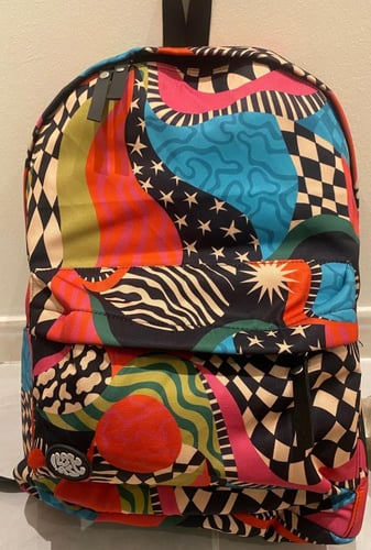 شنطة ظهر متنوعة