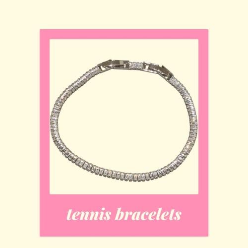 اسورة تنس فضي