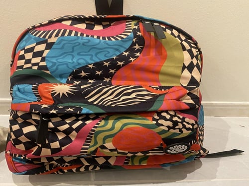 شنطة ظهر متنوعة