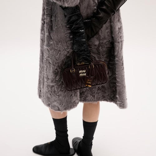 حقيبة ميوميو بني - miumiu