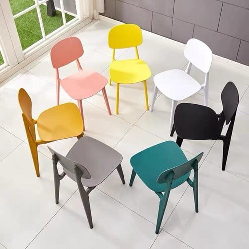 كرسي انتظار بلاستيكي