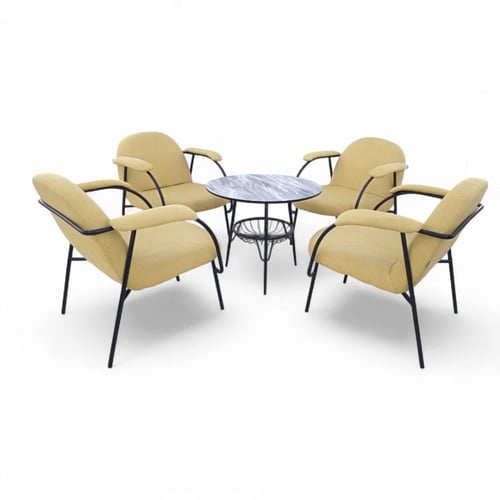 جلسة مقهى راقية 1+4 – طاولة أنيقة مع كراسي قماش بل...