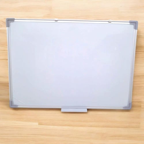 سبورة بريميوم مغناطيسية بيضاء بإطار معدني