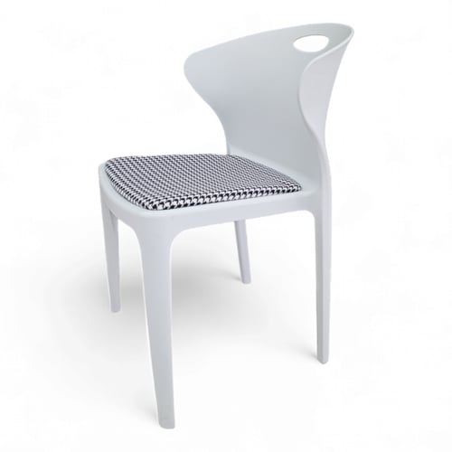 كرسي بلاستيك ابو مخده