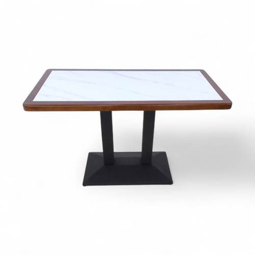 طاولة مطاعم مستطيل تصميم راقي بلون بني على أبيض