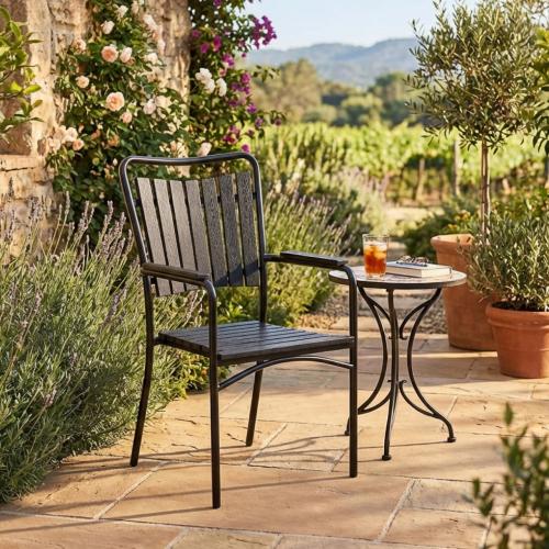 كرسي خشب مع معدن