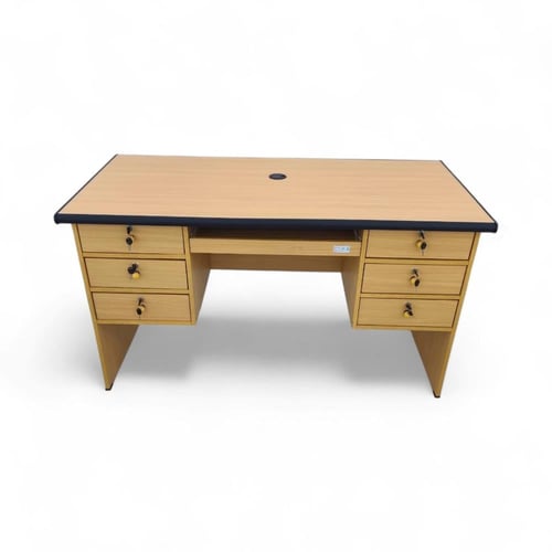 طاولة مكتبي خشبي بأدراج 140سم