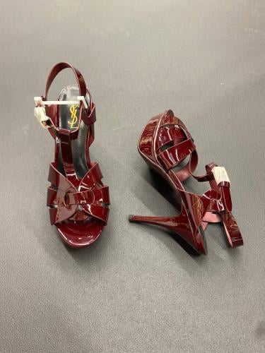 هيلز سني لور