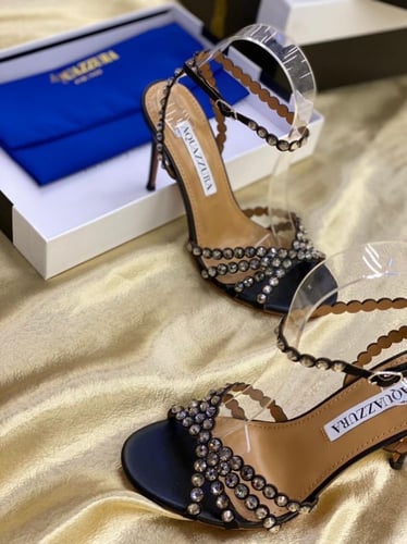 هيلز اكوازورا