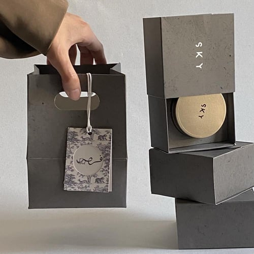 مجموعه باللون الرمادي