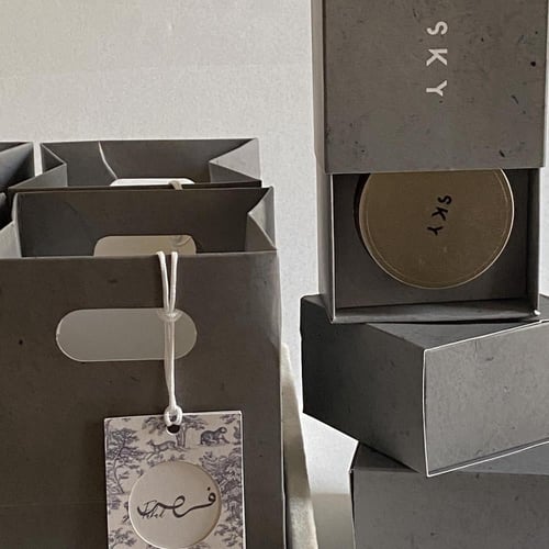 مجموعه باللون الرمادي