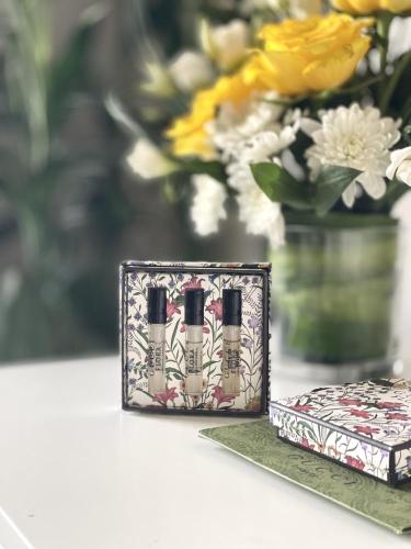 3 عينات عطور الواحد 1.5 ML قوتشي الجديدة في بوكس