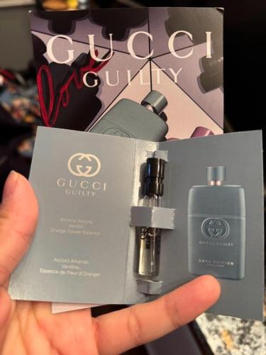 عينة عطر غيلتي لاف ايديشن غوتشي او دو برفيوم بور ه...