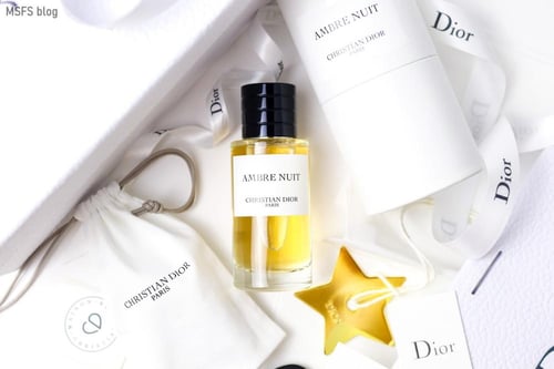 عطر ميني نيش للجنسين عمبر نويت كرستيان ديور 7.5ML...