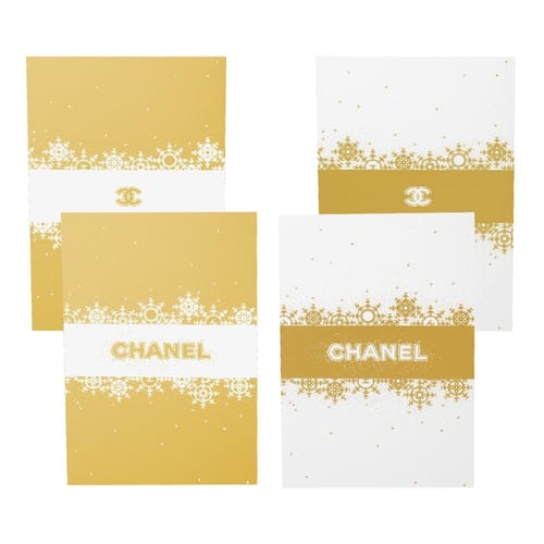 كارد وظرف من شانيل