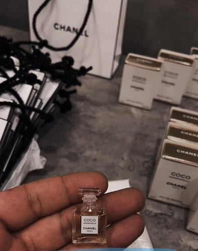 عطر ميني نسائي كوكو مدموزيل شانيل 1.5ML صب مع الكي...
