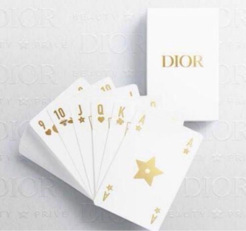 ورق اللعب ديور