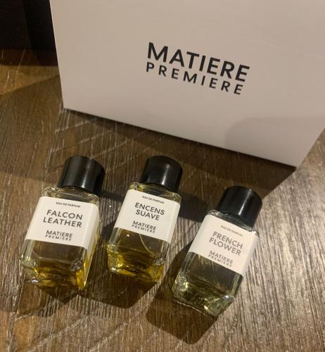 بكج نيش مكون 3 عطور ميني من ماتير بريمير الواحد 6...