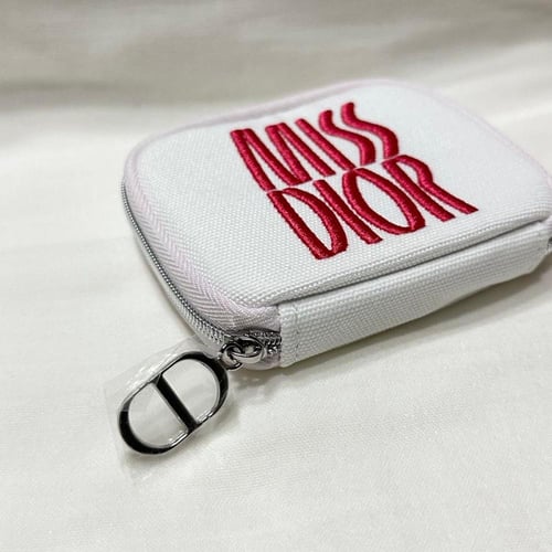 محفظة ميني مس ديور تحتوي على 3 عينات مختلفه مس ديو...