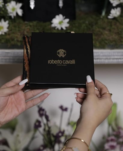 سكارف روبرتو كفالي