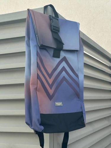 شنطة ظهر من موسكينو 50 في 34 سم