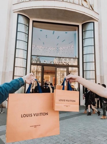 كيس لويس فيتون كبير 34 في 40 عمق 16 سم