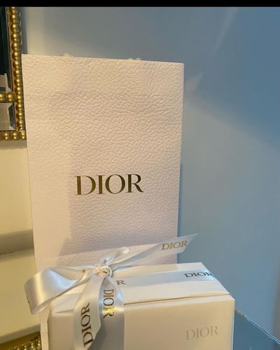 كيس ديور حجم صغير طبعه ذهبي 14 في 20 سم