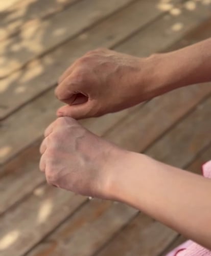 عبوتين كريم تفتيح البشرة