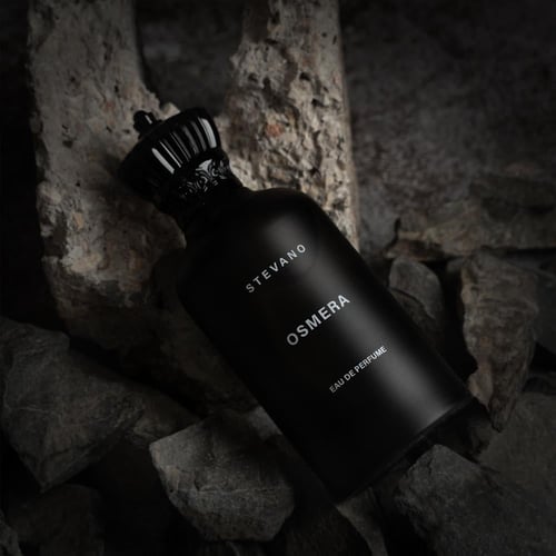 عرض المجموعة الرجالية مع اوسميرا من ستيفانو