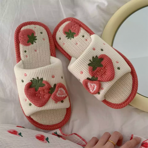 سليبر الفراولة | Strawberry