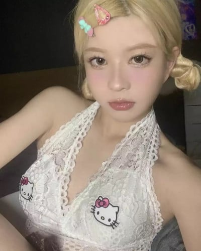 توب هيلو كيتي | Hello Kitty