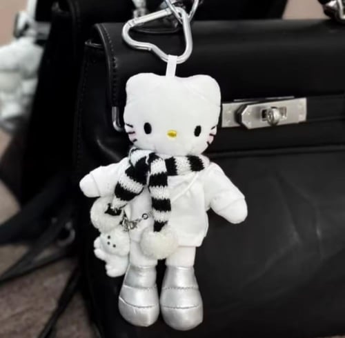 ميدالية هيلو كيتي | Snrio Characters