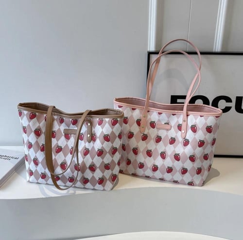 حقيبة الفراولة | Strawberry