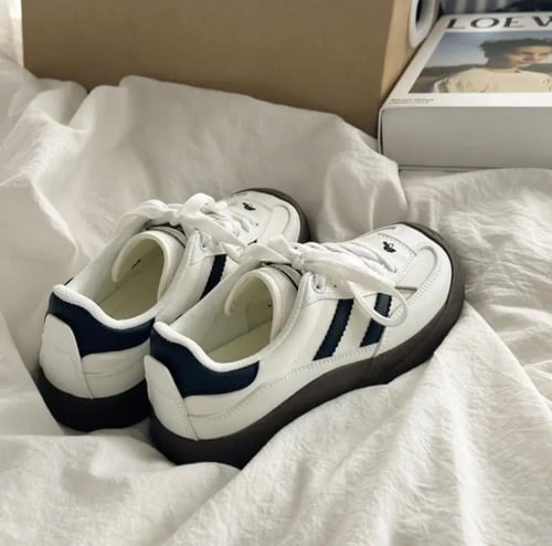 حذاء أبيض | White Y2K