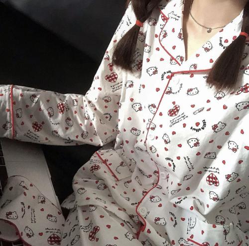 بجامة هيلو كيتي | Hello Kitty