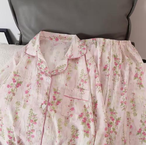 بجامة بتلات وردية | Blush Petals