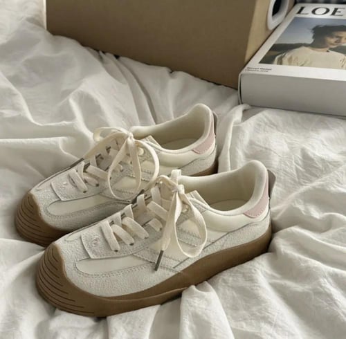 حذاء أبيض | White Y2K