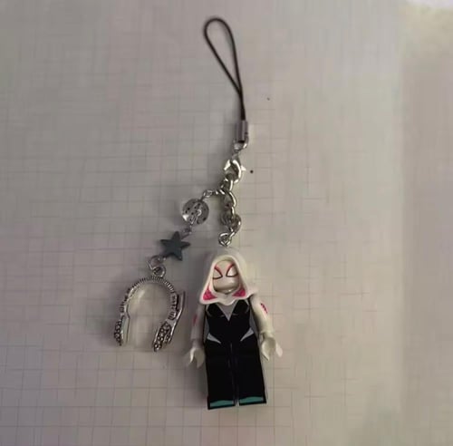 ميدالية هيلو كيتي وسبايدر مان | hello kitty and sp...