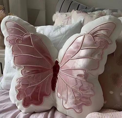 وسادة الفراشة| Butterfly