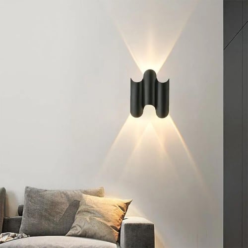 مصباح حائط خارجي ليد موديل اب داون 3 عدسات أصفر