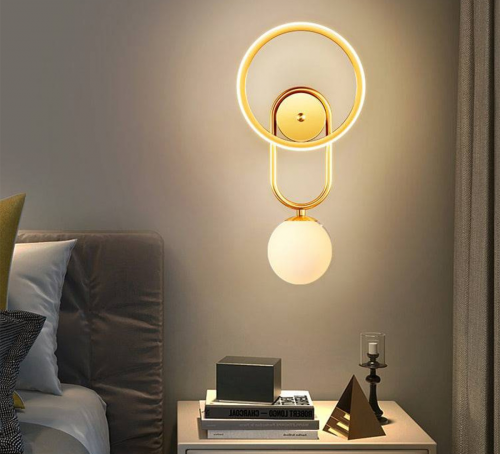 مصباح حائط عصري على شكل خاتم ذهبي