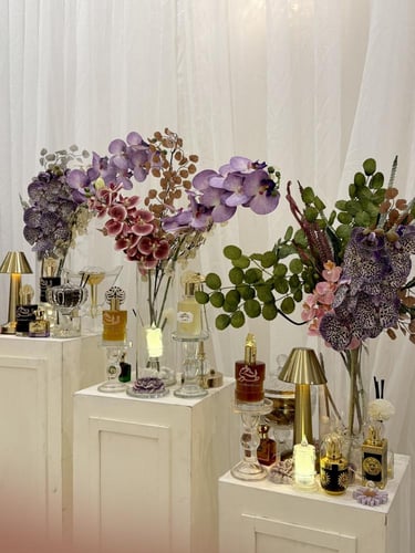 ركن تعطير العطور بالعربه والركن