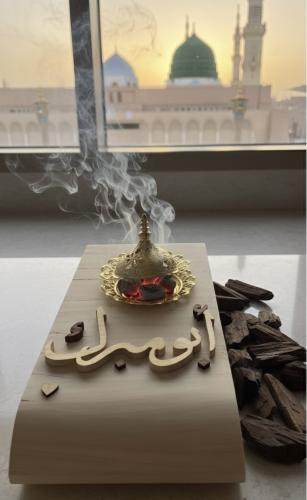 مبخرة الطود الخشبية بالاسم
